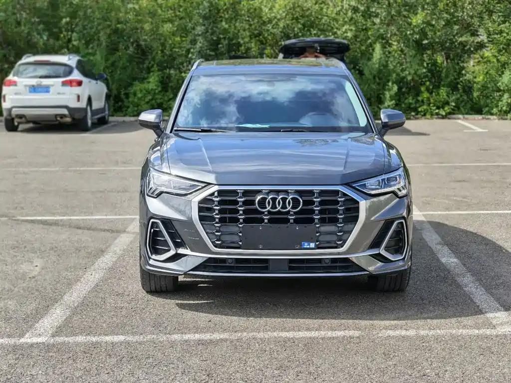 Audi Q3 2022 35 TFSI stylish and dynamic купить на сайте DeffCars