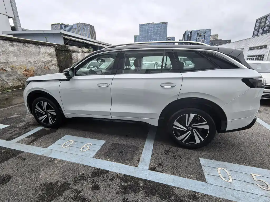 Lanxun 2023 380TSI four-wheel drive R-Line cruise version купить на сайте DeffCars