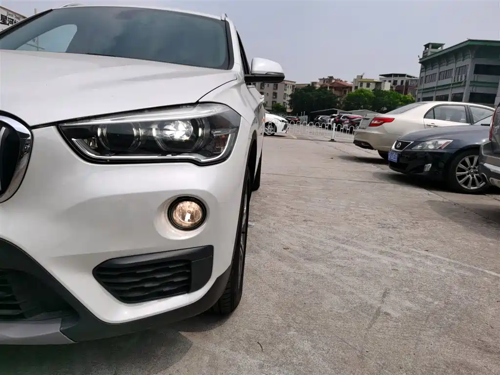 BMW X1 2018 sDrive20Li Leading Model купить на сайте DeffCars