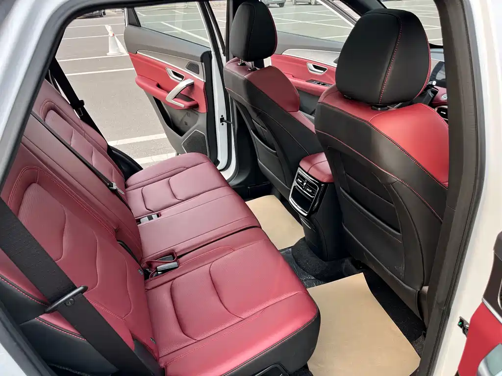 Jietu X70 PLUS 2025 1.5T CVT flagship PRO 5-seater купить на сайте DeffCars