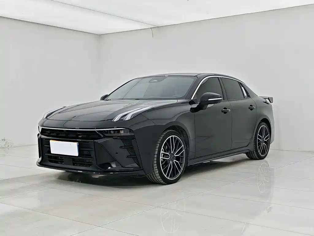 Lynk & Co 03 2025 2.0TD DCT Champion Edition Pro купить на сайте DeffCars