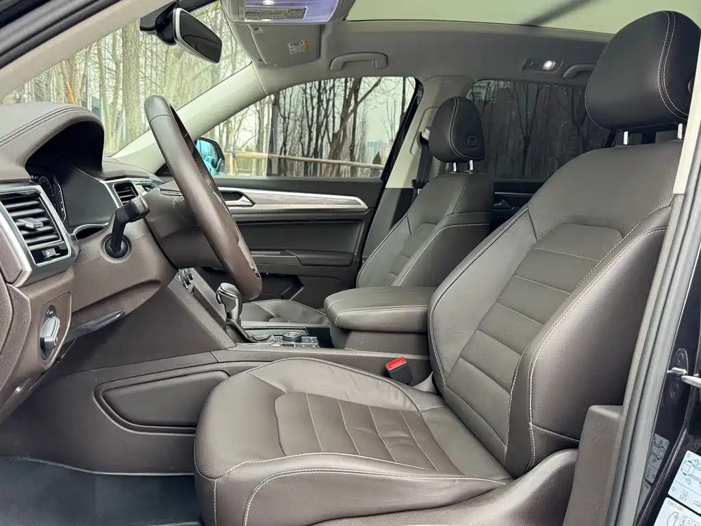 Touron 2020 facelift 380TSI four-wheel drive luxury version купить на сайте DeffCars