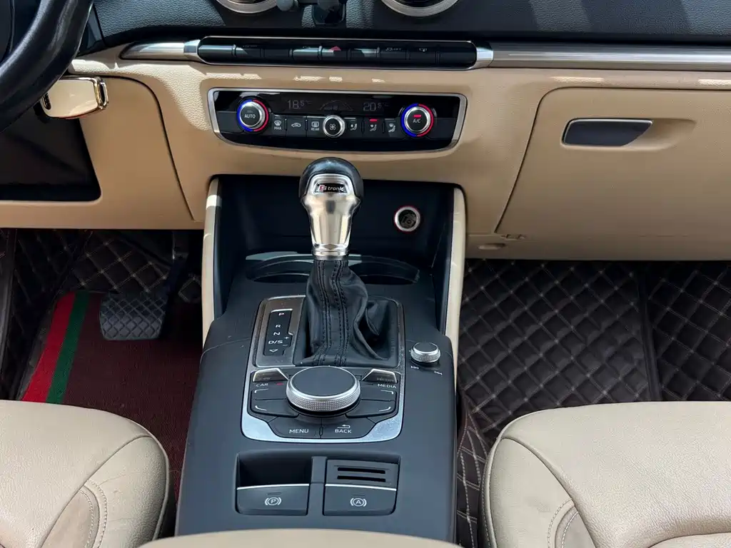 Audi A3 2014 Sportback 35 TFSI automatic comfort model купить на сайте DeffCars