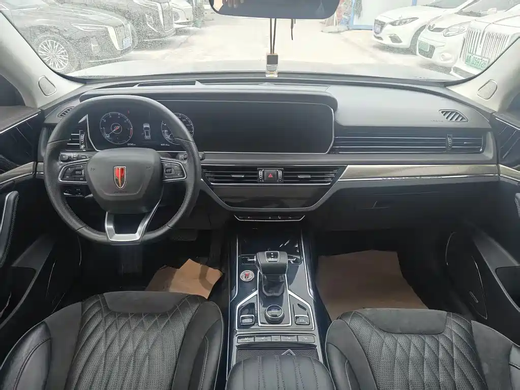 Hongqi HS5 2022 2.0T Zhilian Flagship Edition купить на сайте DeffCars