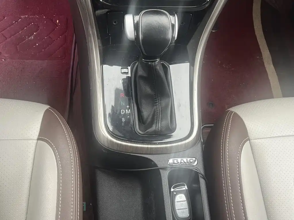 BAIC Huansu S5 2017 1.3T CVT premium model купить на сайте DeffCars