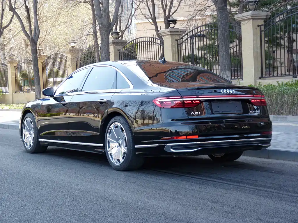 Audi A8 2023 A8L 50 TFSI quattro Premium Selection купить на сайте DeffCars