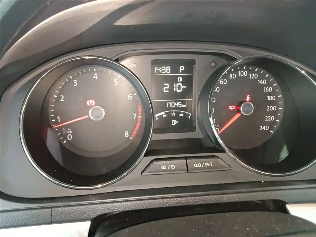 Langxing 2017 180TSI DSG Comfort Edition купить на сайте DeffCars
