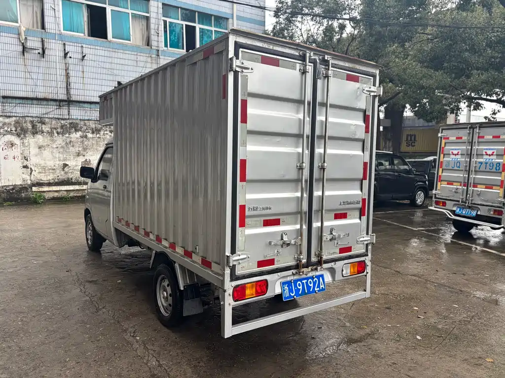 Wuling Light Small Truck 2020 1.2L Single Row купить на сайте DeffCars