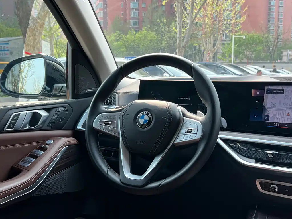 BMW X7 2023 xDrive40i Leading Luxury Package купить на сайте DeffCars