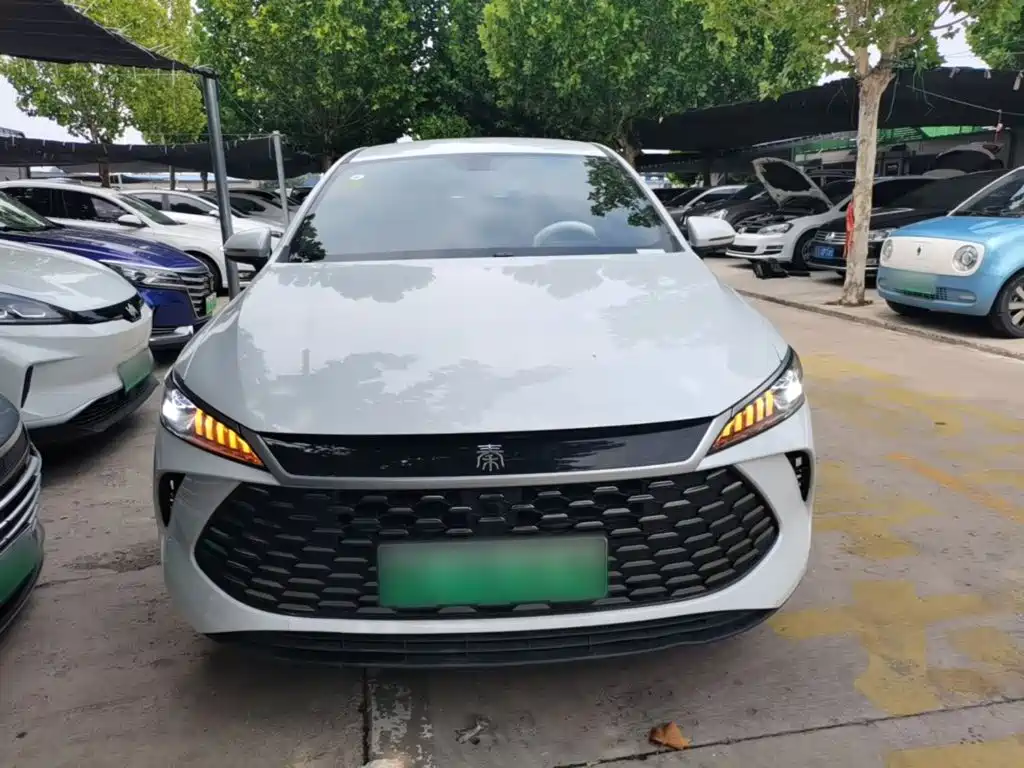 Qin PLUS 2025 DM-i smart driving version 55KM leading model купить на сайте DeffCars
