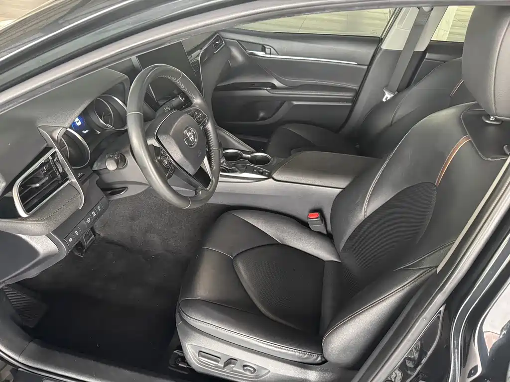 Camry 2021 2.0G Deluxe Edition купить на сайте DeffCars