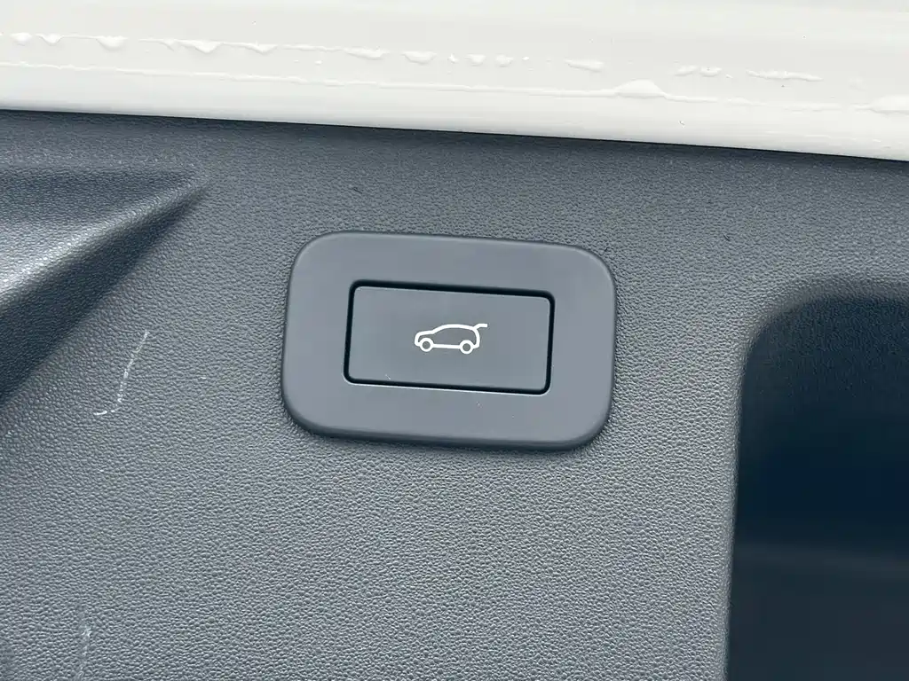 Discovery Sport 2024 Luxury Customized Edition купить на сайте DeffCars