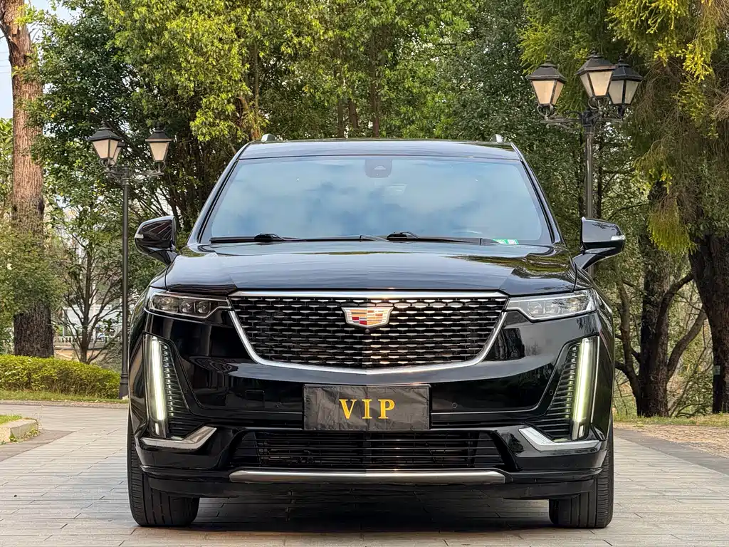 Cadillac XT6 2022 2.0T six-seat two-wheel drive luxury model купить на сайте DeffCars