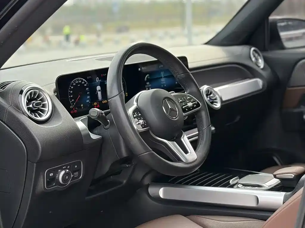 Mercedes-Benz GLB 2022 facelift GLB 200 dynamic купить на сайте DeffCars