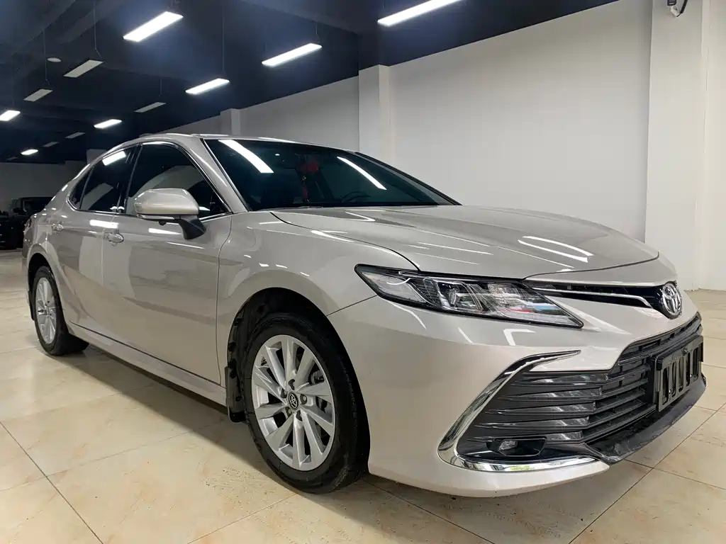 Camry 2023 2.0GVP Leading Edition купить на сайте DeffCars