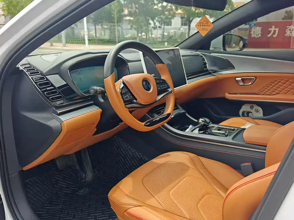 Han 2022 DM-i 121KM Exclusive Model купить на сайте DeffCars