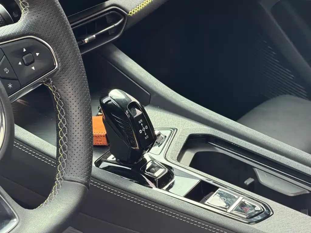 Lynk & Co 03 2023 2.0TD DCT Pro купить на сайте DeffCars