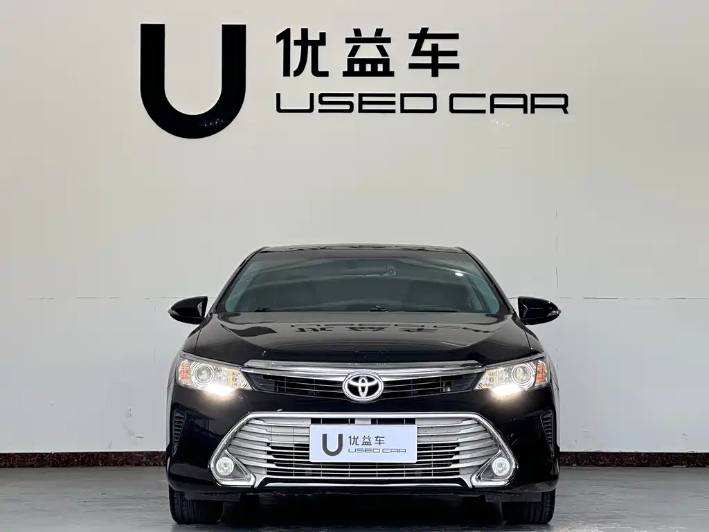 Camry 2016 2.0G 10th Anniversary Leading Edition купить на сайте DeffCars