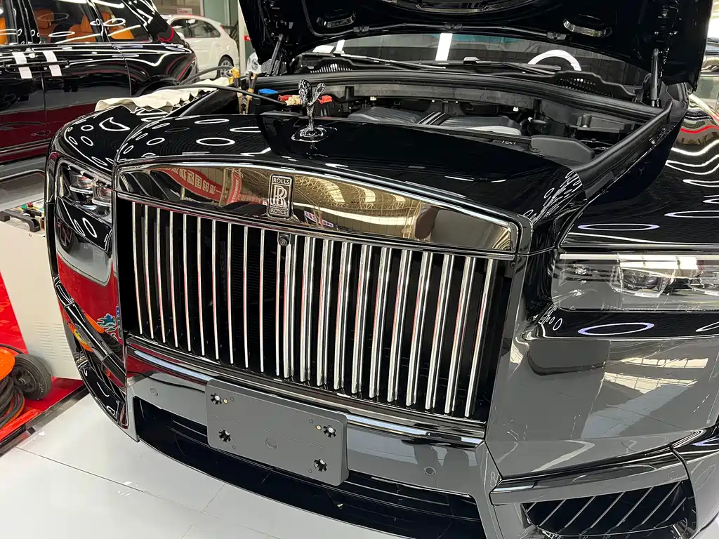 Cullinan 2024 Black Badge купить на сайте DeffCars