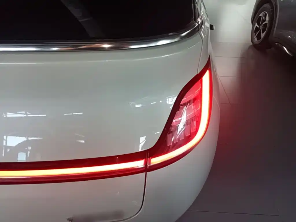 Baojun Yunduo 2023 460 Max купить на сайте DeffCars