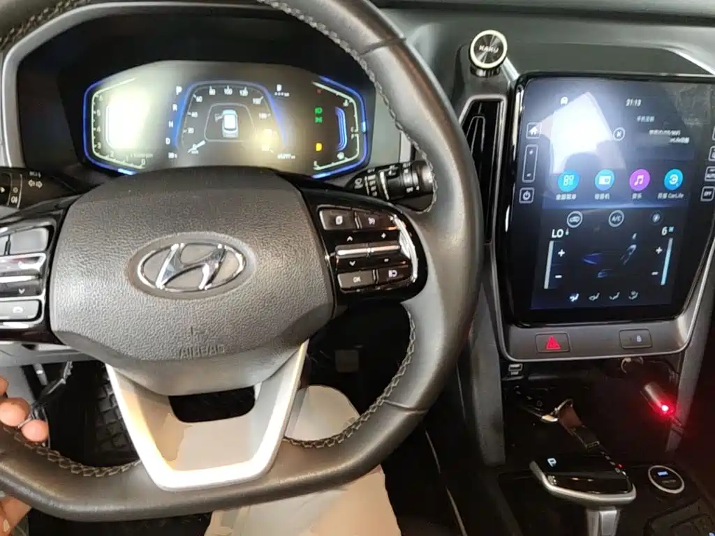 Beijing Hyundai ix35 2021 2.0L automatic two-wheel drive GLS leading version купить на сайте DeffCars