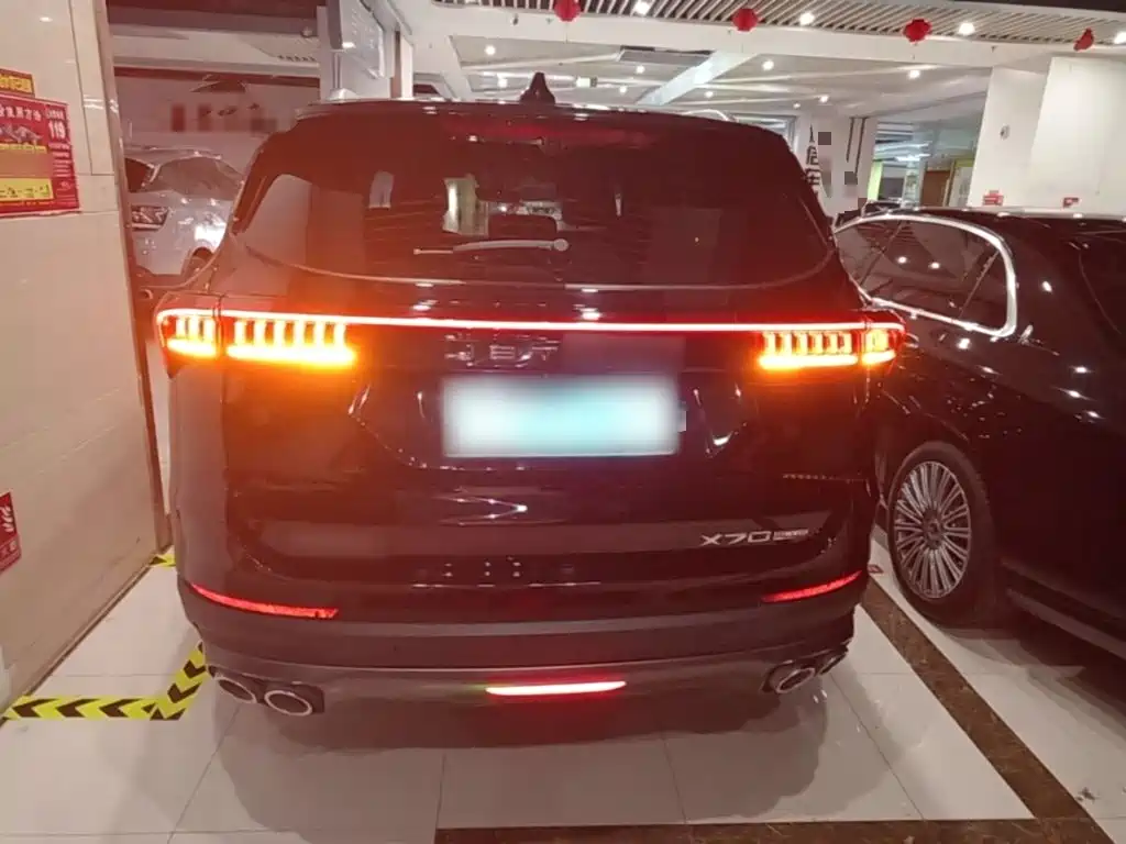 Jietu X70 PLUS 2023 model 1.5T DCT Brave PLUS 5 seats купить на сайте DeffCars