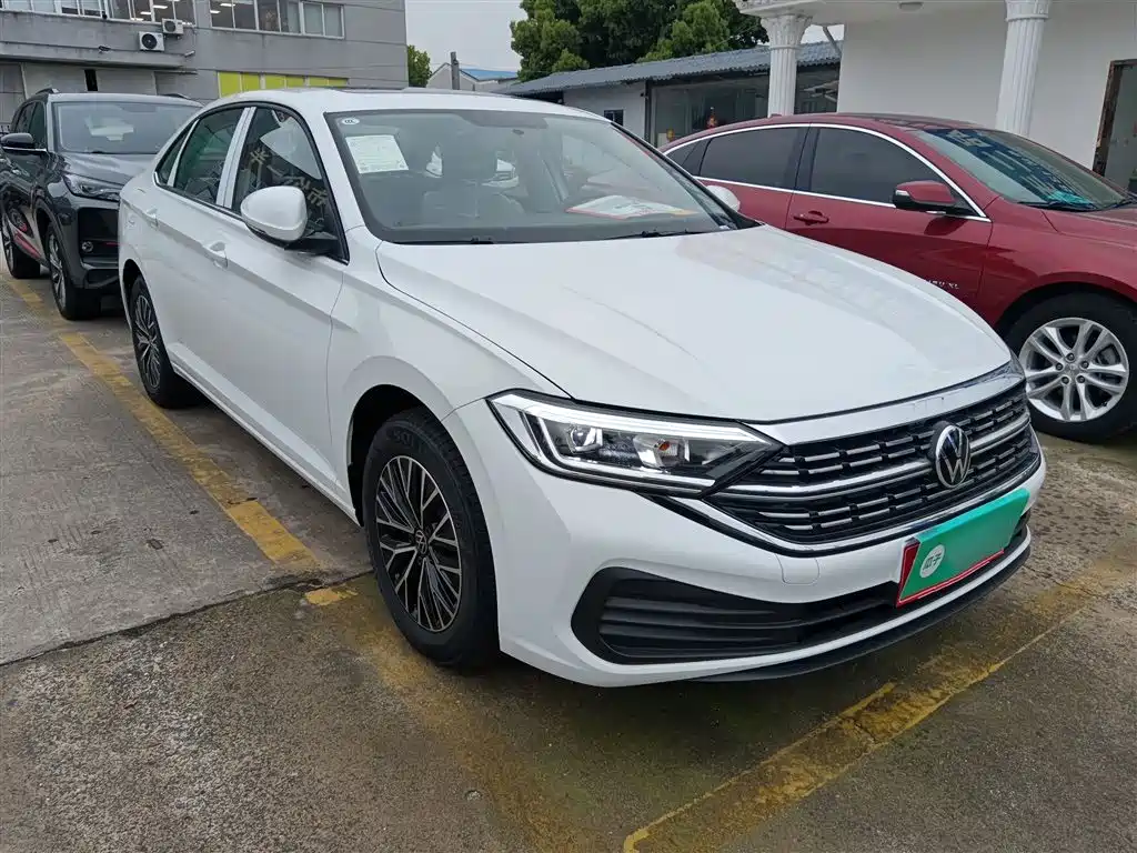 Sagitar 2025 facelift 200TSI DSG flyover version купить на сайте DeffCars