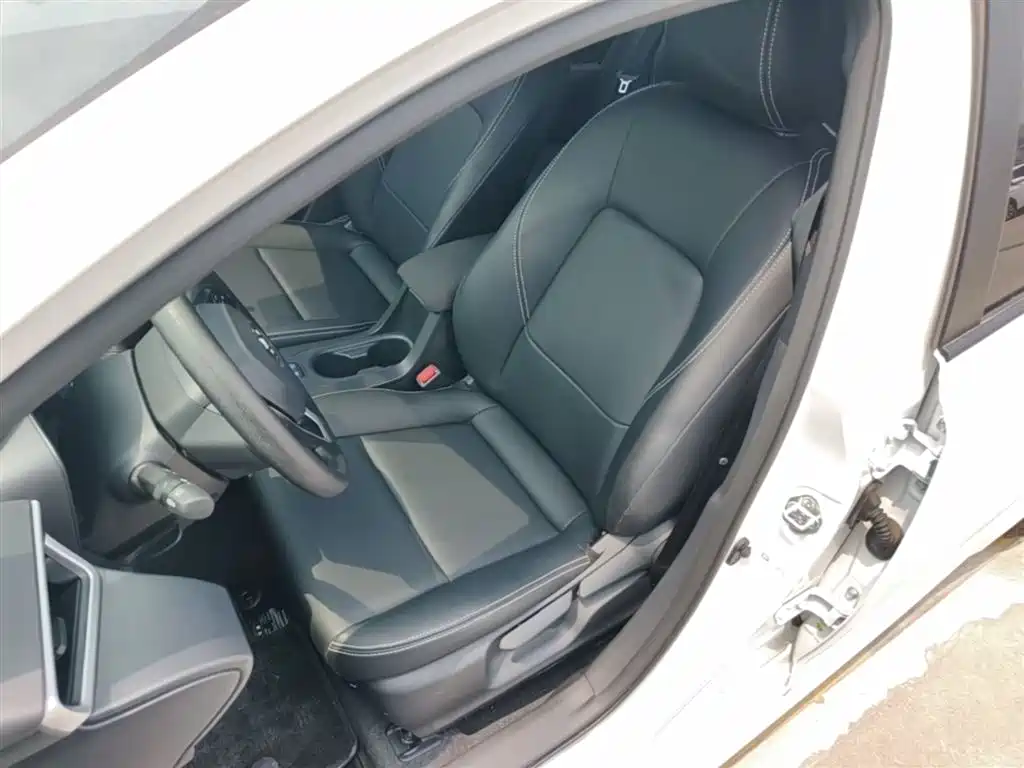 Corolla 2023 1.8L Intelligent Electric Hybrid Dual Engine Pioneer Edition купить на сайте DeffCars