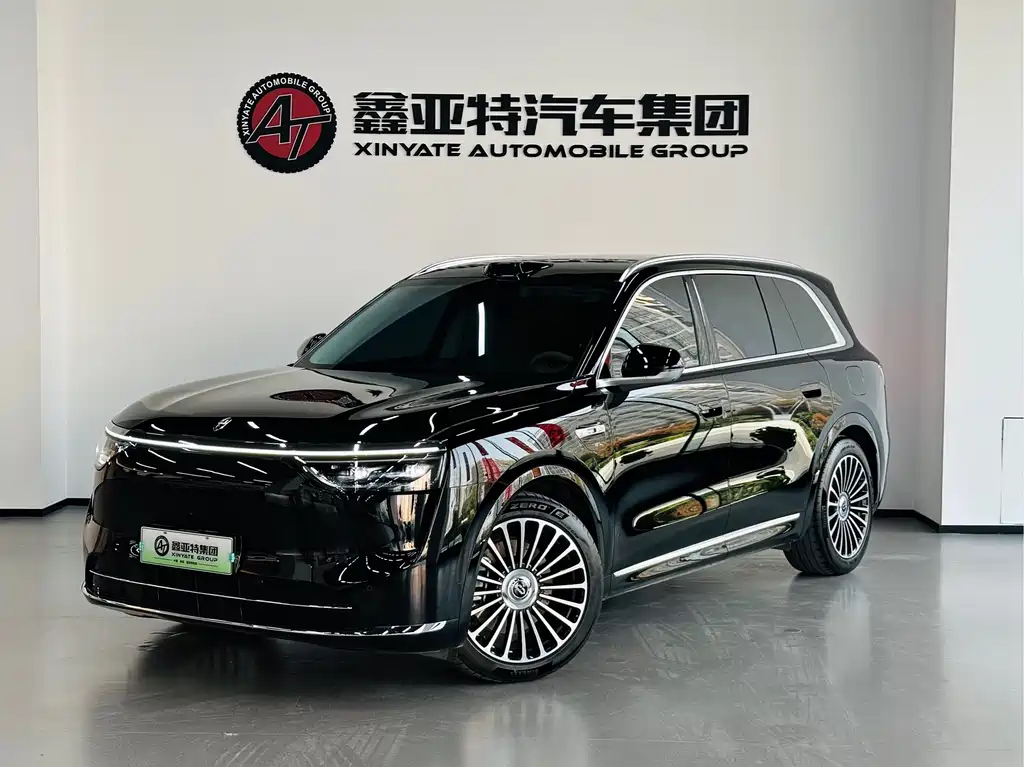 Wenjie M8 2025 extended range Max+ version 53.4kWh 6-seater version 192-line lidar) купить на сайте DeffCars