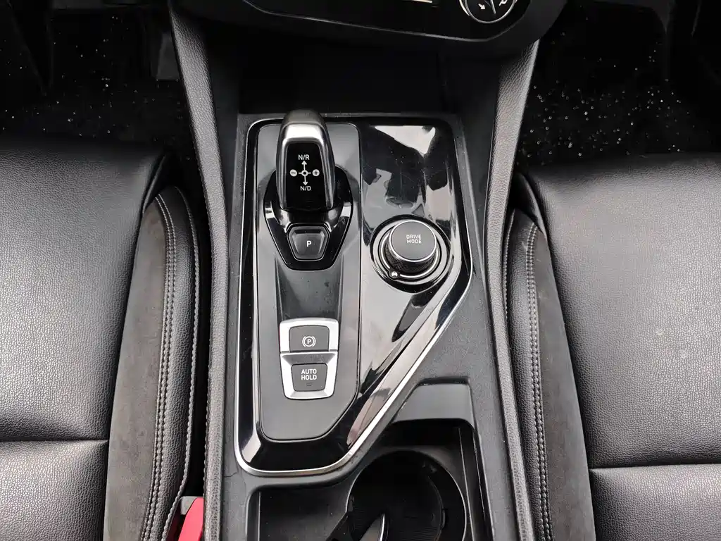 Lynk & Co 03 2020 1.5TD DCT Powerful Edition купить на сайте DeffCars