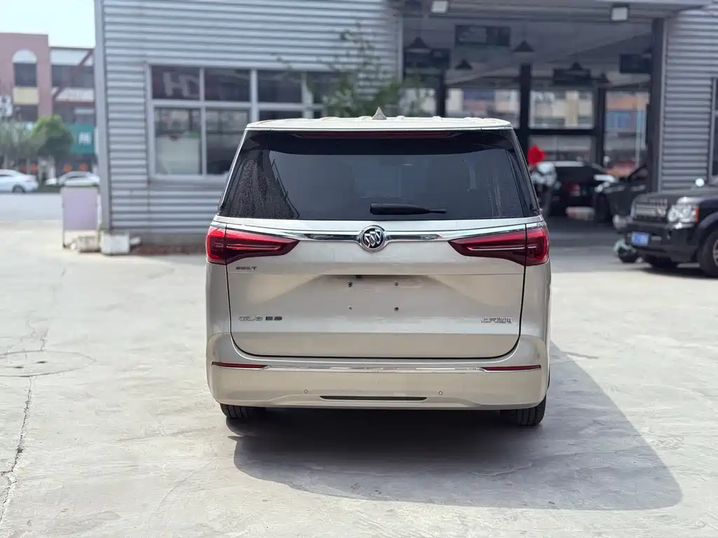 Buick GL8 2023 ES Lu Zun flagship model купить на сайте DeffCars