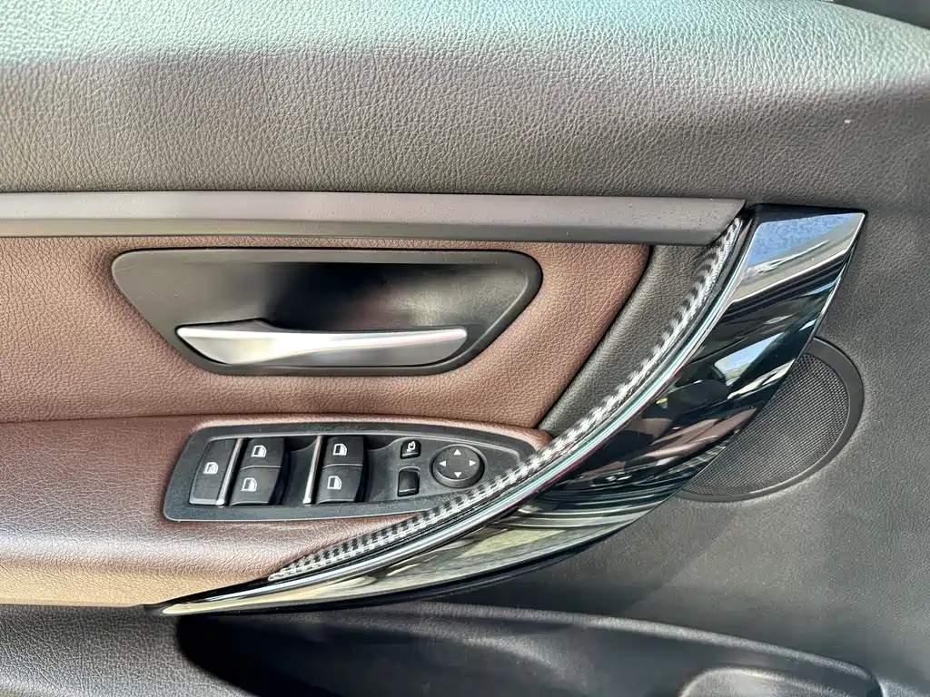 BMW 3 Series 2018 318Li купить на сайте DeffCars