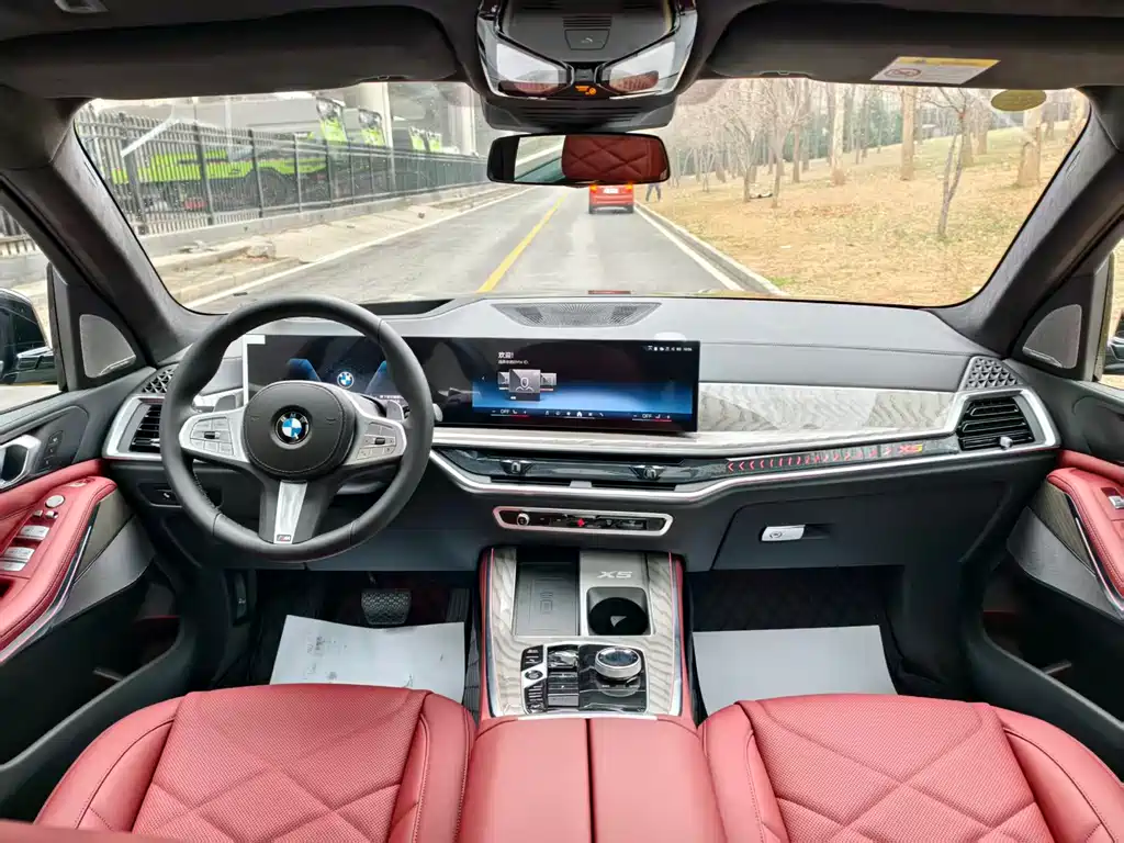BMW X5 2026 facelift xDrive 40Li M Sports Night Package купить на сайте DeffCars