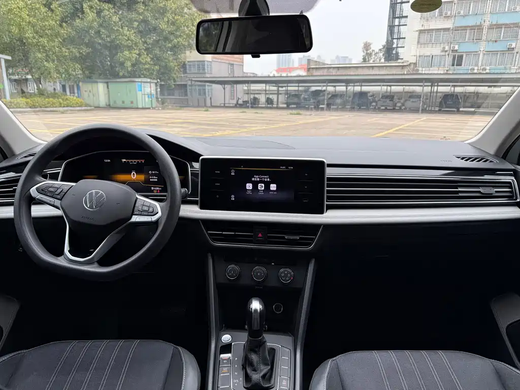 Tiguan L 2022 330TSI automatic two-wheel drive comfort version купить на сайте DeffCars