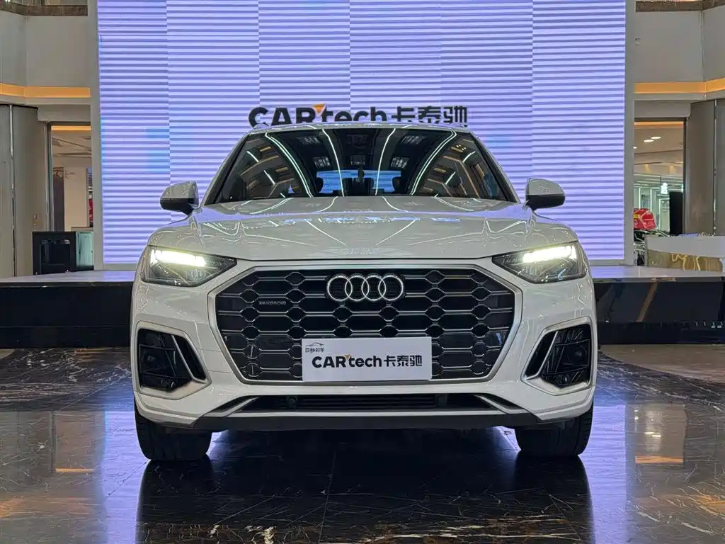 Audi Q5L 2022 40T fashionable and dynamic model купить на сайте DeffCars