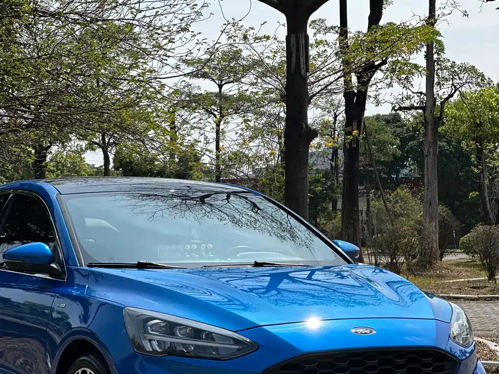 Focus 2021 Sedan EcoBoost 180 Automatic ST Line купить на сайте DeffCars