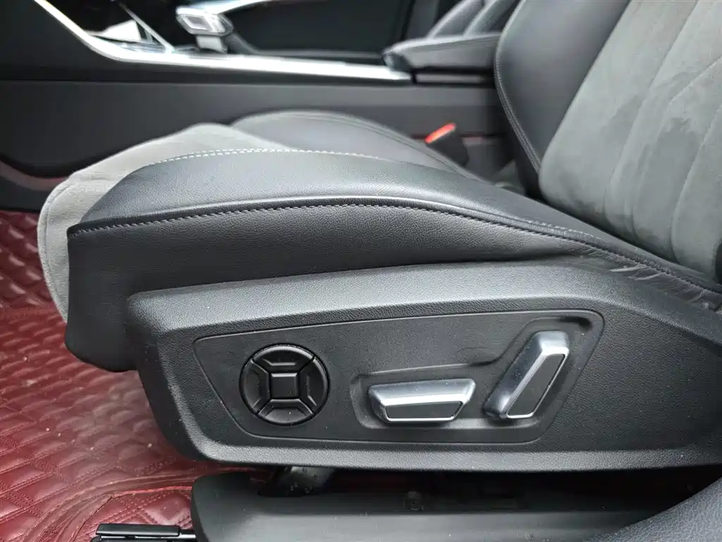 Audi A6L 2024 45 TFSI Premium Dynamic Model купить на сайте DeffCars