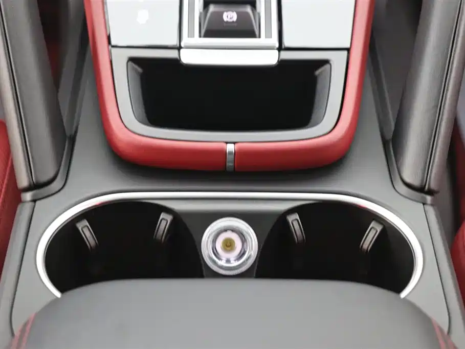 Cayenne 2023 Cayenne 3.0T Platinum Edition купить на сайте DeffCars