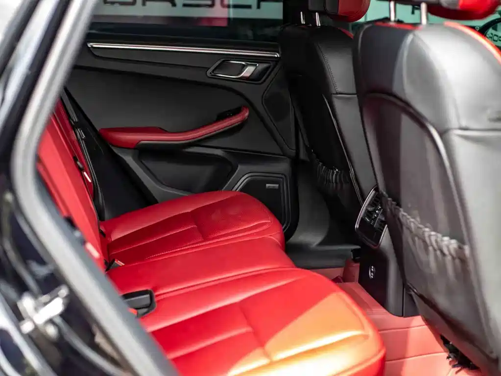 Macan 2025 Macan 2.0T Dream Edition купить на сайте DeffCars