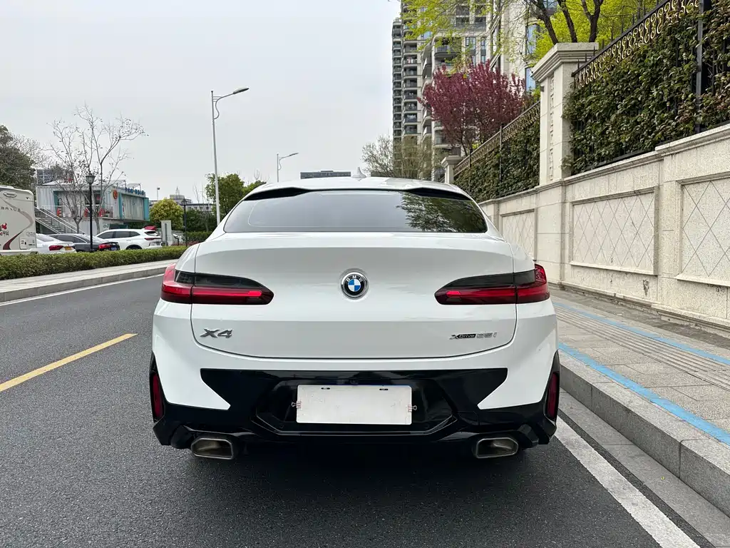 BMW X4 2022 xDrive 25i M Sports Package купить на сайте DeffCars