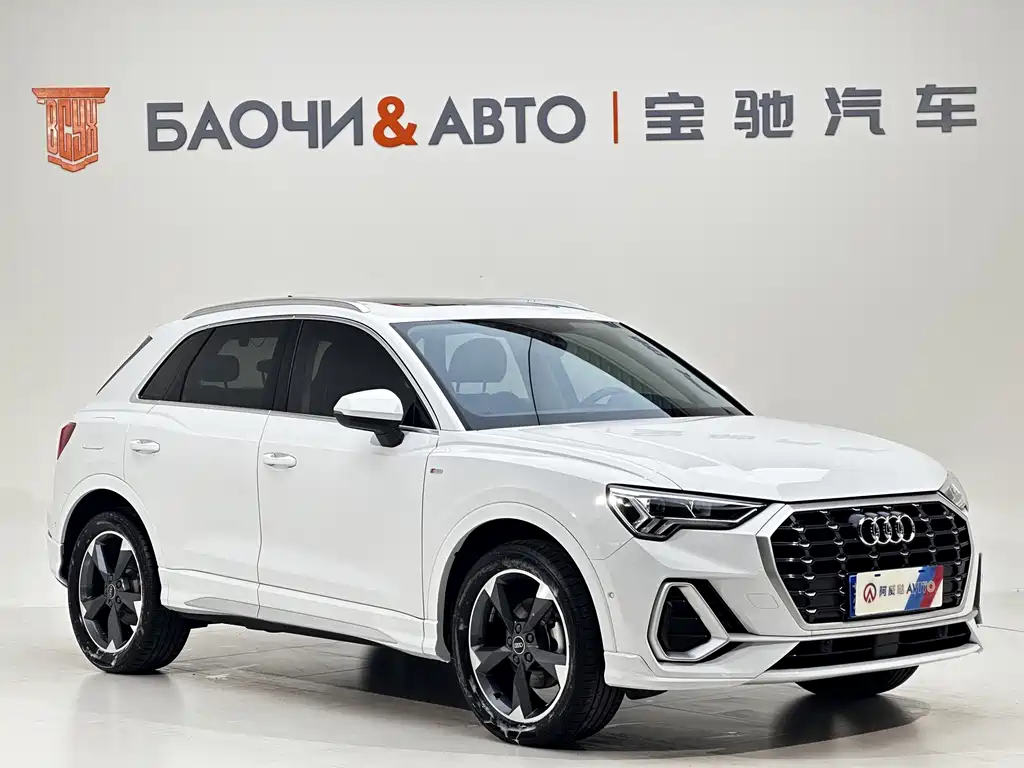 Audi Q3 2022 35 TFSI Fashionable and Dynamic купить на сайте DeffCars