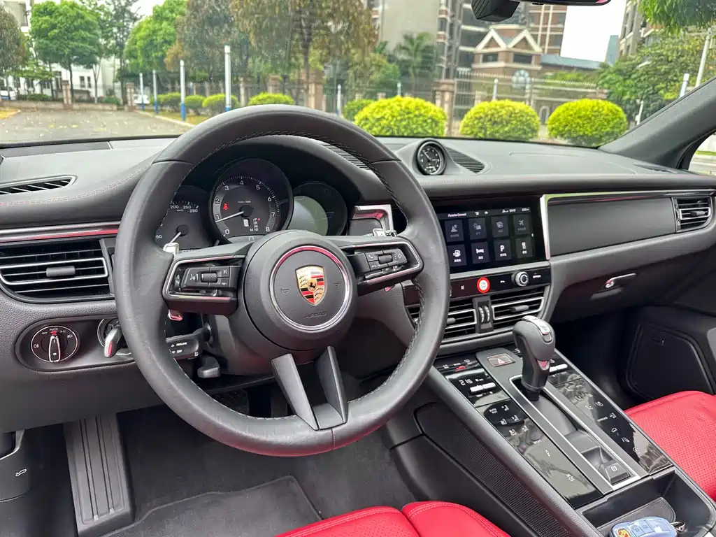 Macan 2023 Macan 2.0T купить на сайте DeffCars