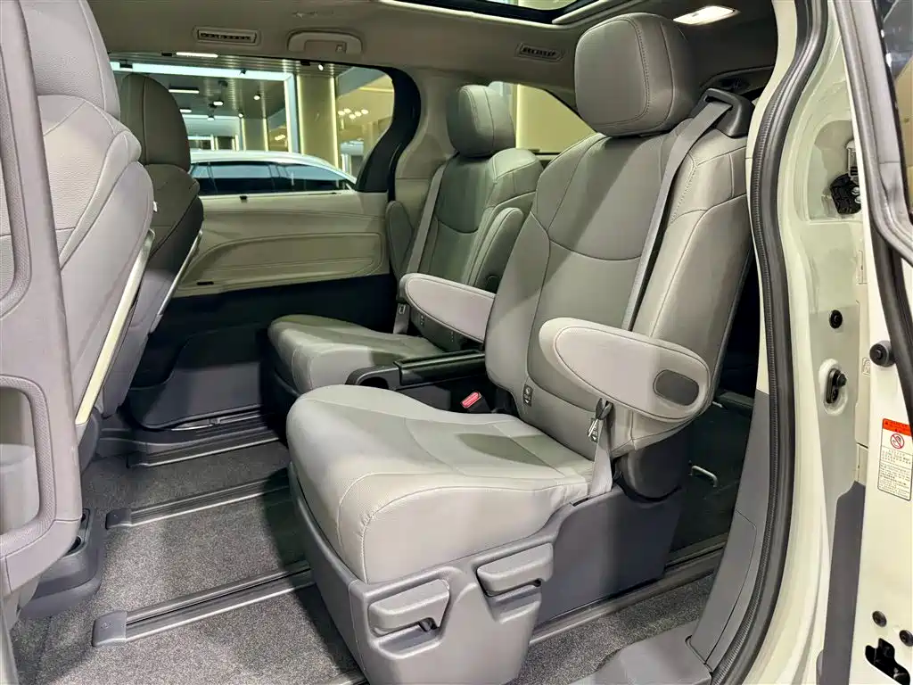 Grevia 2023 2.5L Hybrid Luxury Edition купить на сайте DeffCars