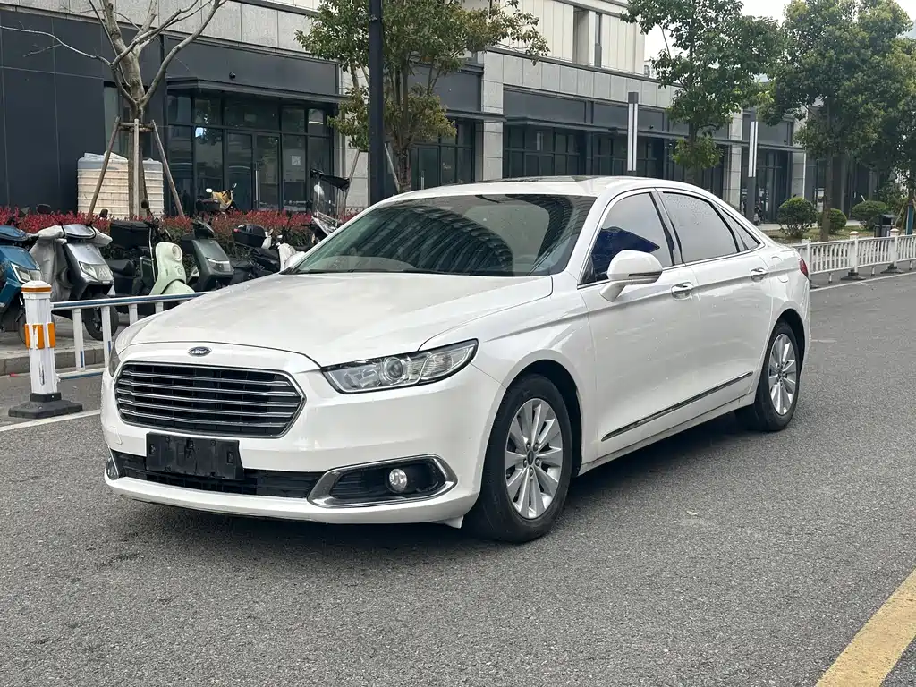 Taurus 2017 EcoBoost 180 Luxury купить на сайте DeffCars