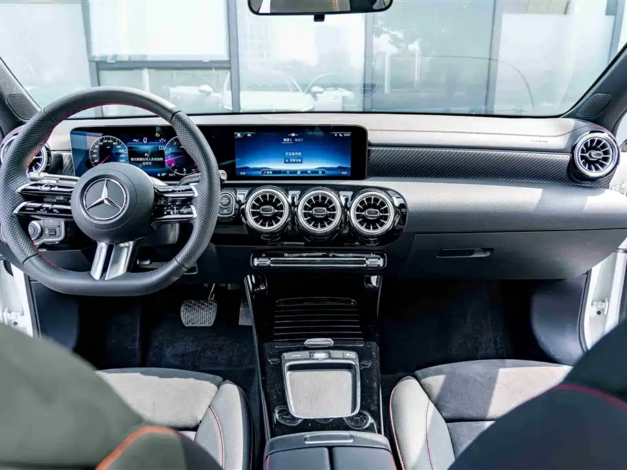 Mercedes-Benz A-Class 2025 A 200 L Fashion Model купить на сайте DeffCars
