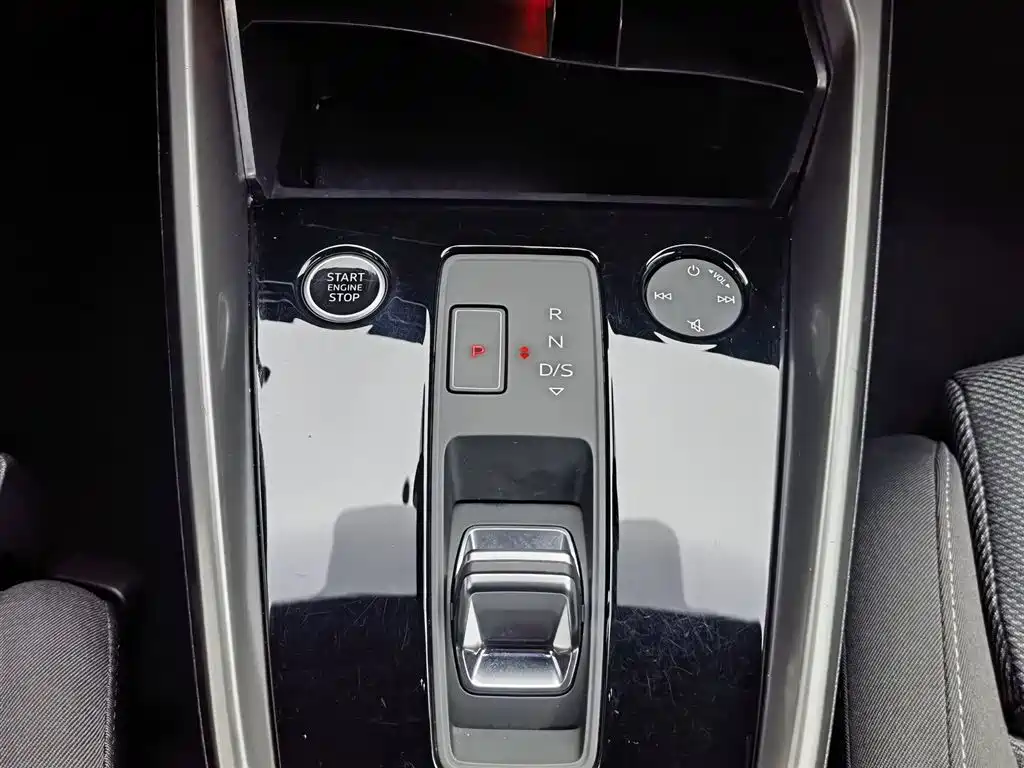 Audi A3 2021 A3L Limousine 35 TFSI Enterprising and Elegant Model купить на сайте DeffCars