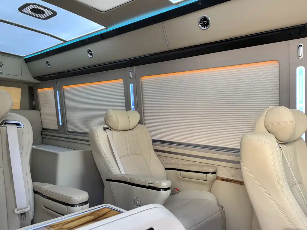 Coaster 2019 4.0L luxury car GRB53L-ZCMEK 20-seat 9GR купить на сайте DeffCars