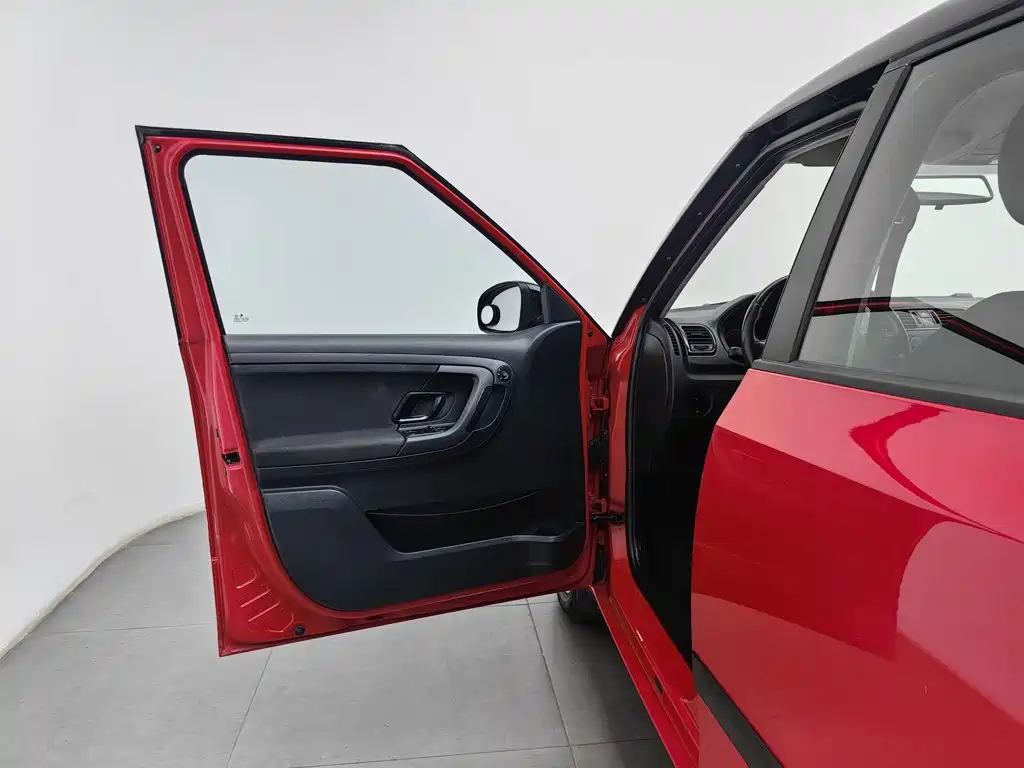 Fabia 2011 1.6L manual cool black version купить на сайте DeffCars