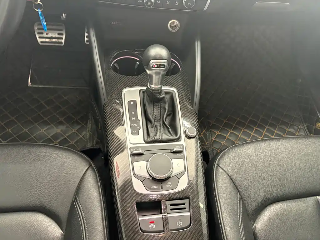 Audi A3 2018 30th Anniversary Model Sportback 35 TFSI Fashion Model купить на сайте DeffCars