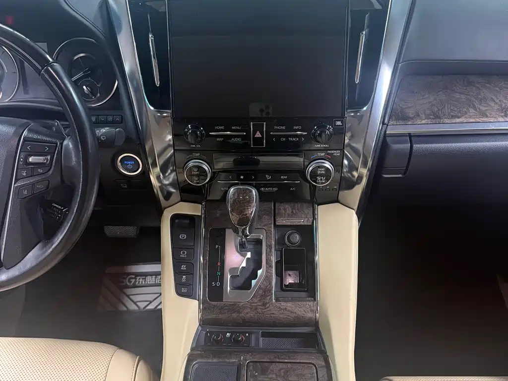Wilfa 2021 Crown Dual Engine 2.5L HV Extreme Edition купить на сайте DeffCars